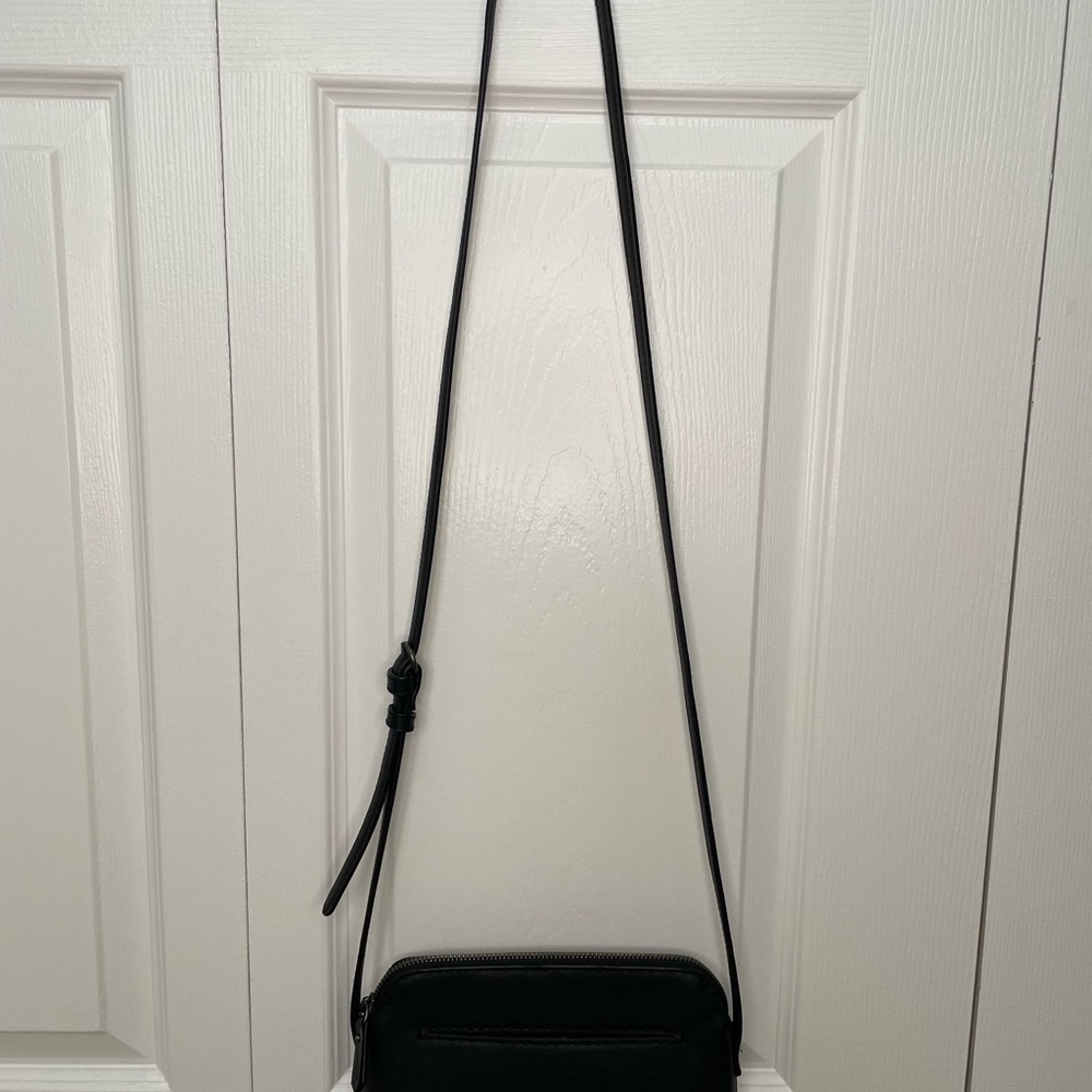 Universal Thread Black Crossbody Bag - Picture 11 of 14
